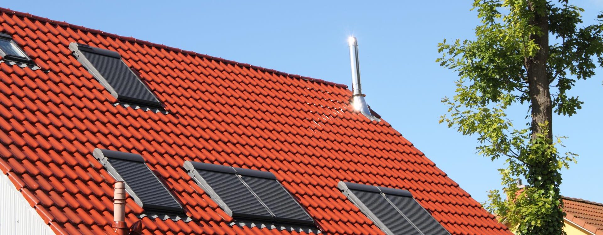 Volets solaires et isolation des combles, toiture et ITE &agrave; Reiningue dans le Haut-Rhin Belfort