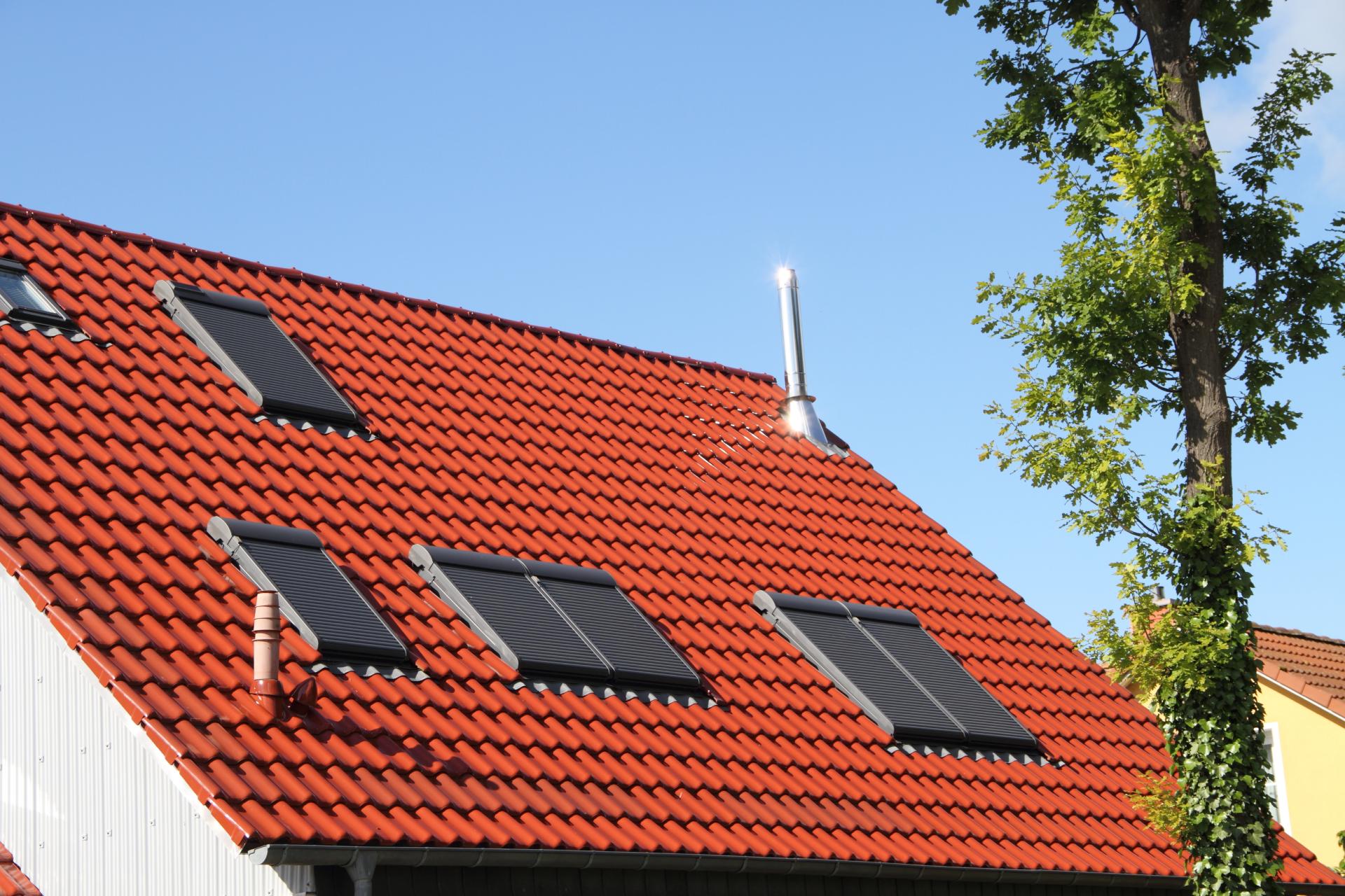 Volets solaires et isolation des combles, toiture et ITE &agrave; Reiningue dans le Haut-Rhin Belfort